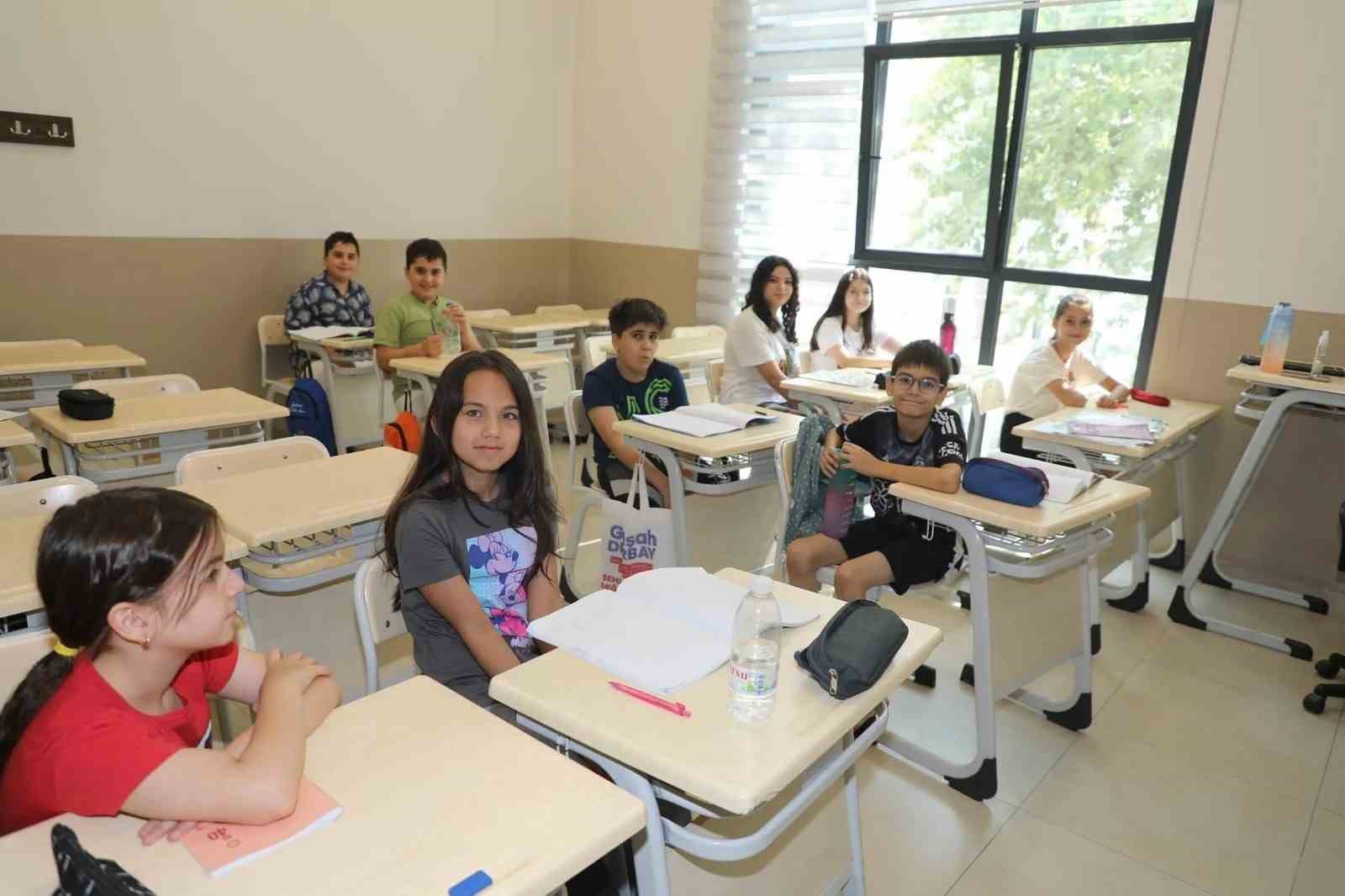 Şehzadeler Belediyesi Bahar Dönemi Dil Kursları başlıyor
