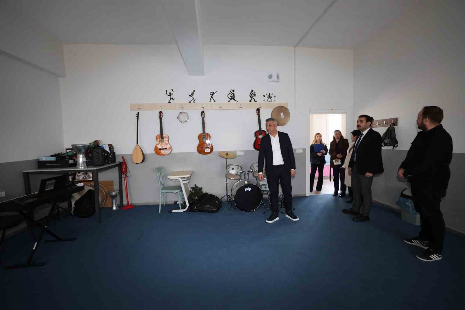 Şehzadeler’de engelsiz hizmet için iki belediyeden güç birliği
