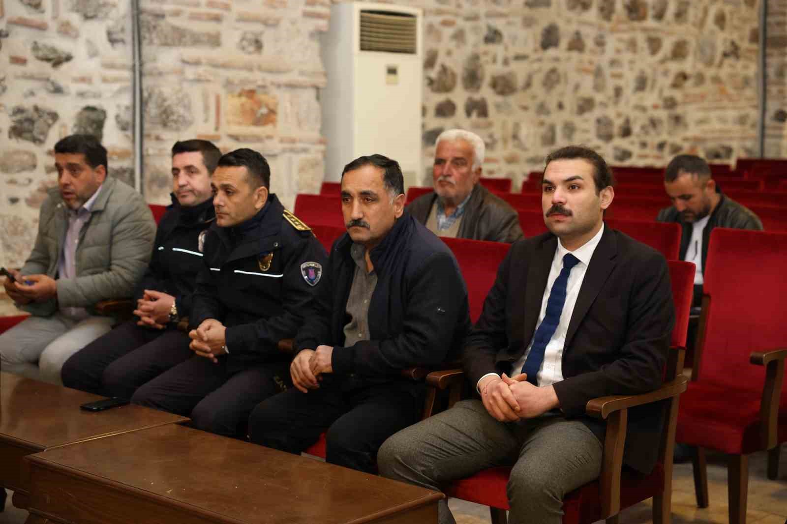 Şehzadeler’de pazarcılar için kura çekimi yapıldı
