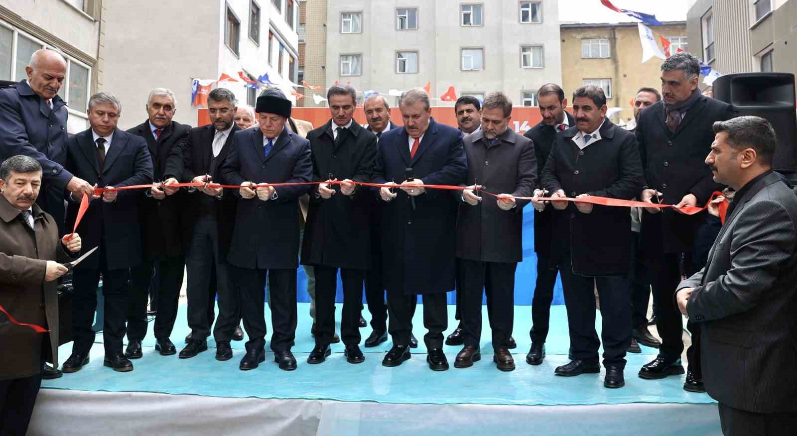 Sekmen: "Bu pazar; gönül belediyeciliğinin en güzel eseridir"
