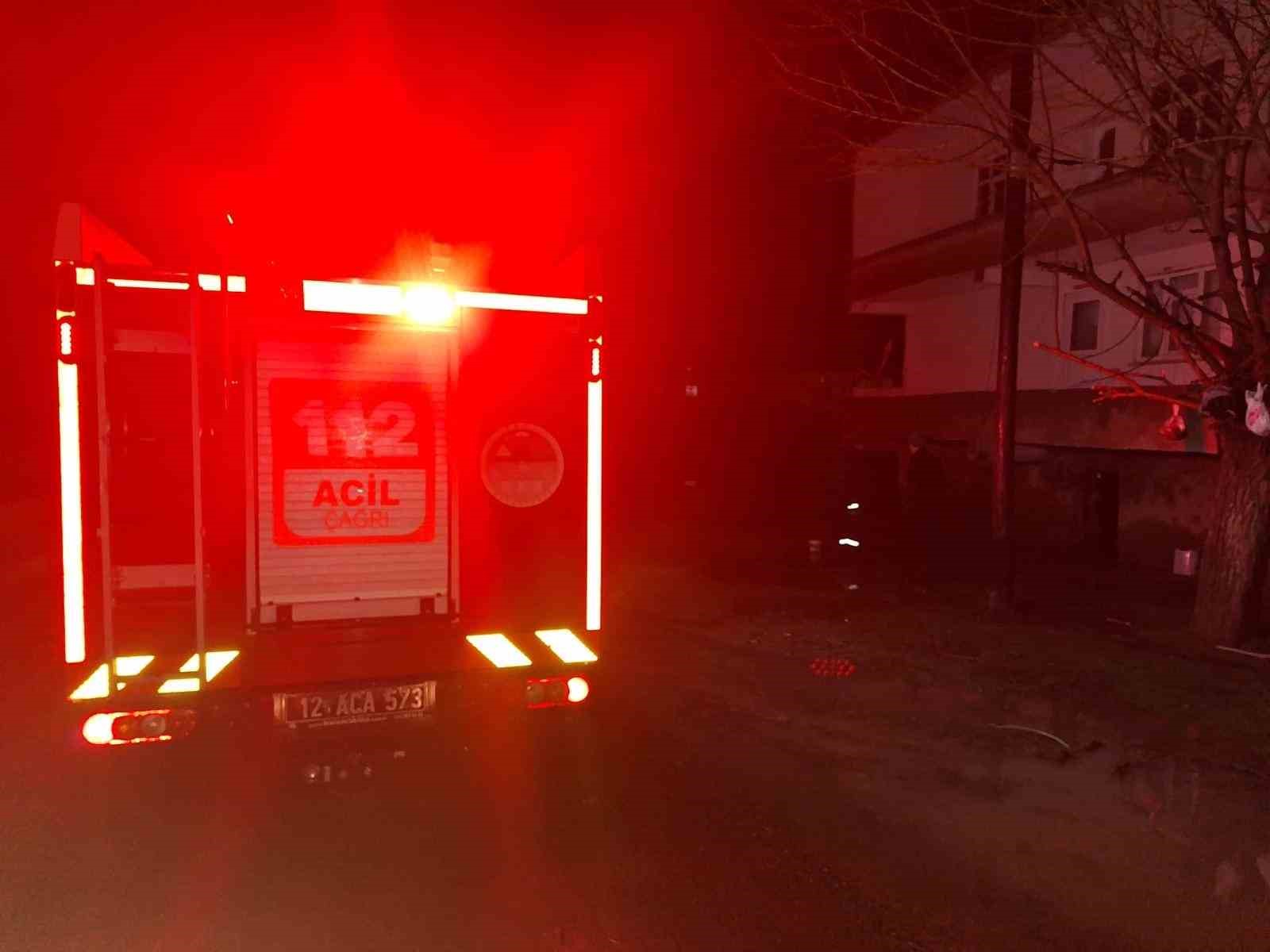 Sel ahırı bastı, 12 keçi ekipler tarafından kurtarıldı
