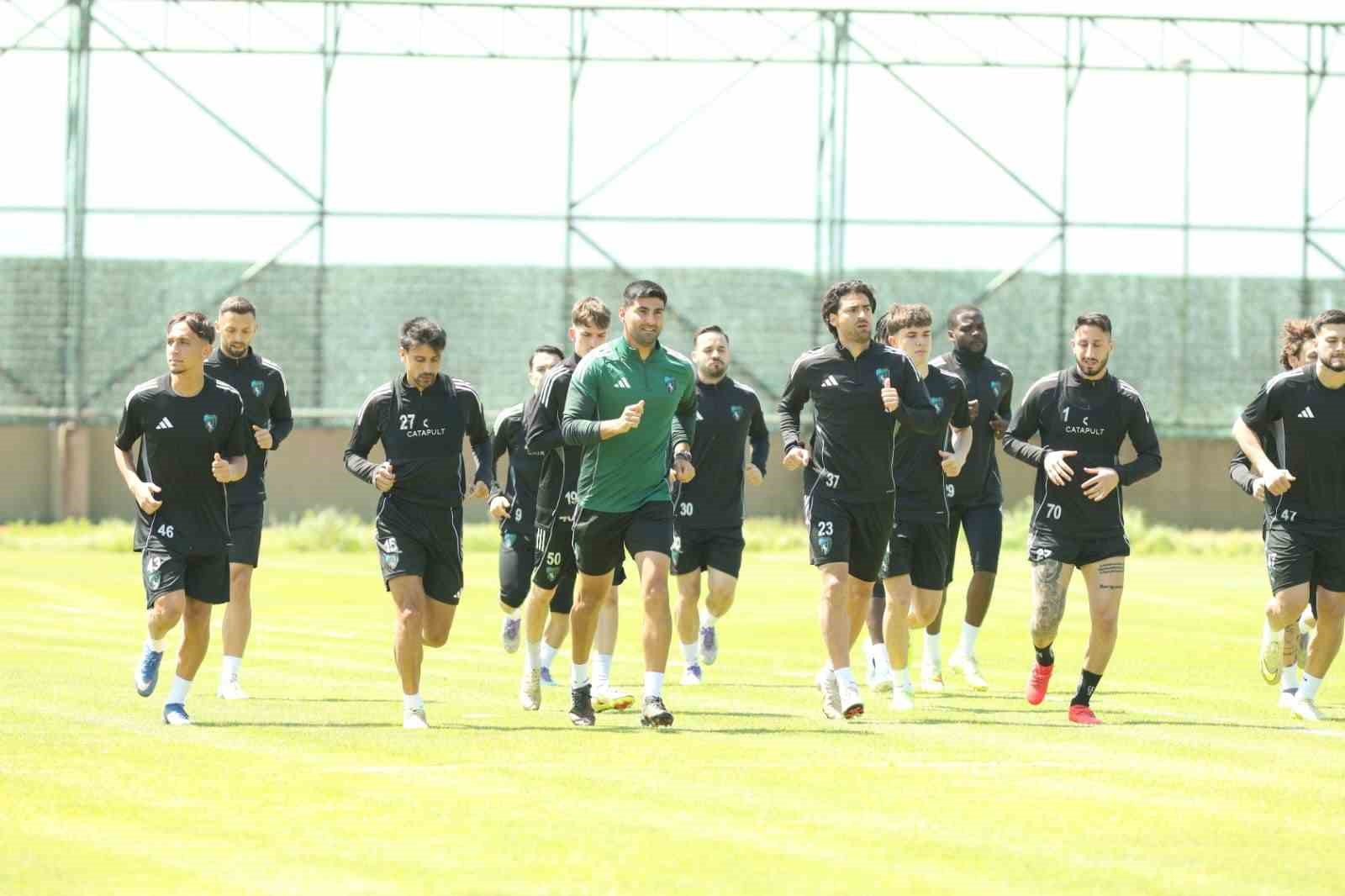 Selçuk İnan: "Kalan maçlarımızı kazanırsak ligi 8. ya da 7. bitirme ihtimalimiz var"
