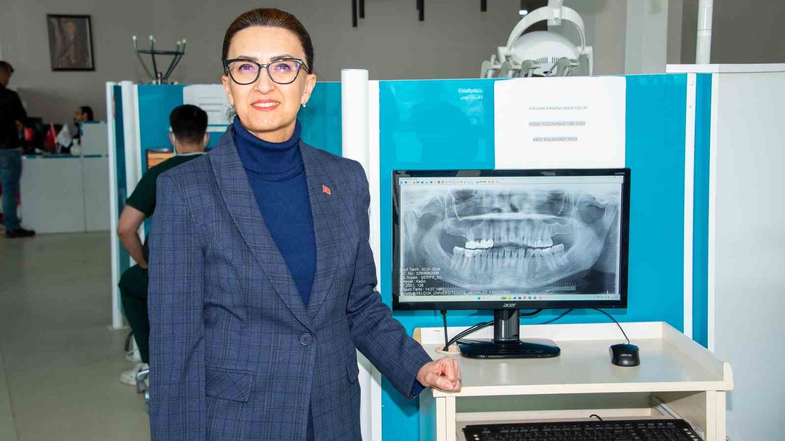 Selçuk Üniversitesi, Beyhekim’de ağız - diş sağlığı hizmetlerine devam ediyor
Selçuk Üniversitesi, Beyhekim’de ağız - diş sağlığı hizmetlerine devam ediyor