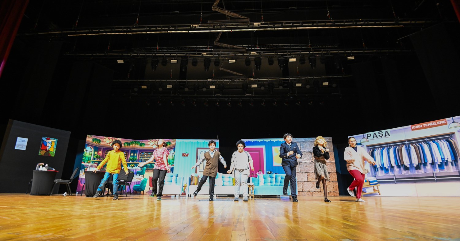 Selçuklu Belediyesi Sanat Akademisi Çocuk Tiyatro Topluluğundan eğlence dolu tiyatro gösterisi
