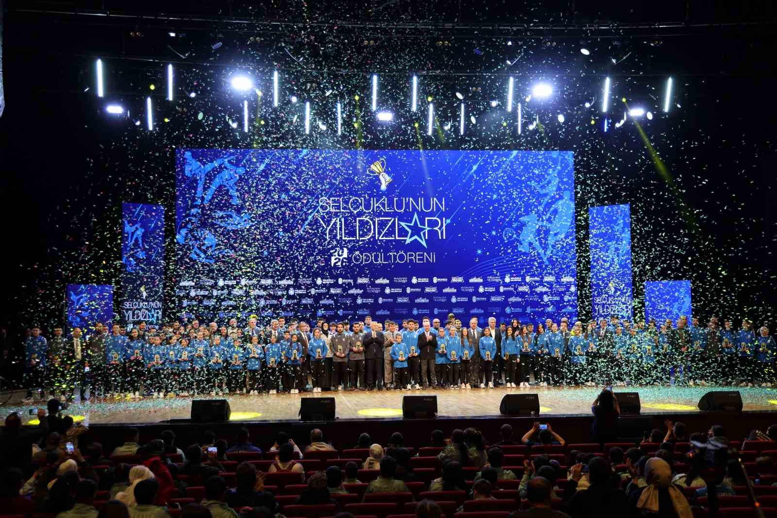 Selçuklu’nun yıldızları ödüllendirildi

