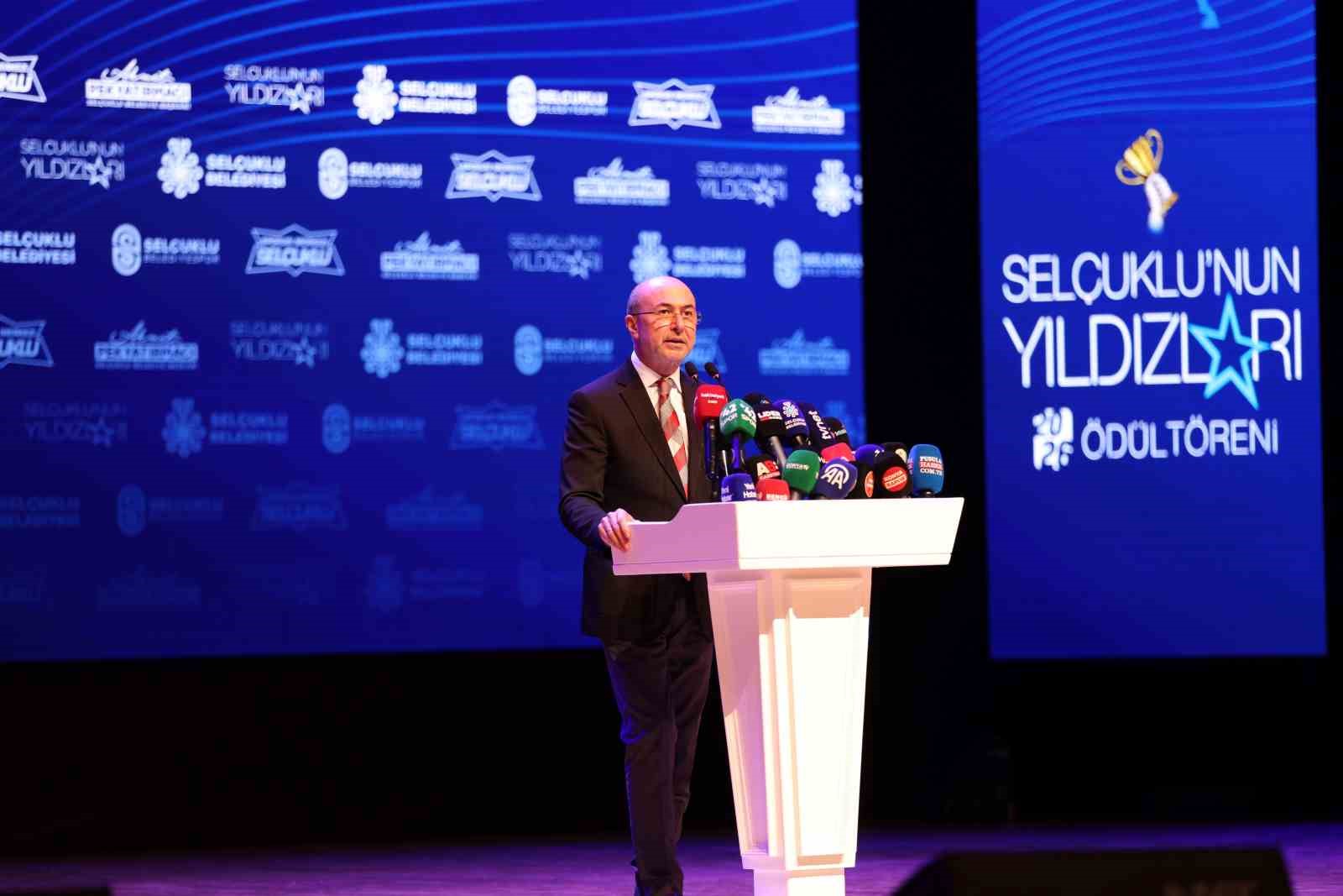 Selçuklu’nun yıldızları ödüllendirildi
