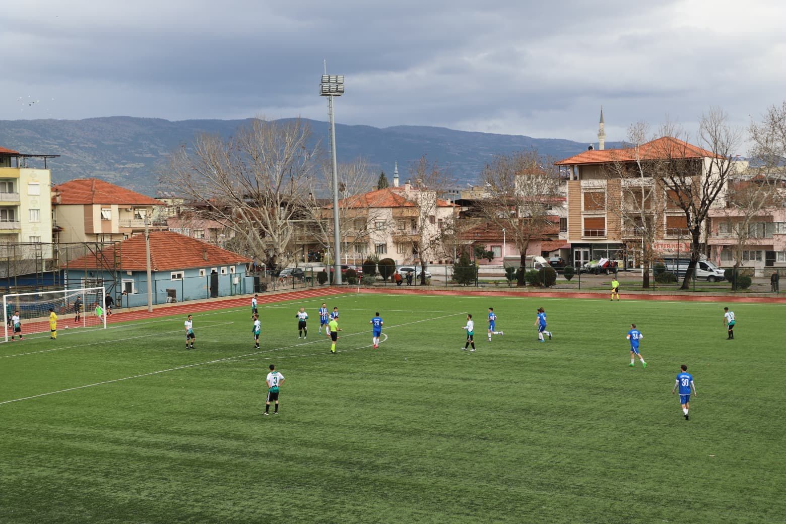 Selendi Belediyespor 7’de 7 yaptı
Selendi Belediyespor 7’de 7 yaptı