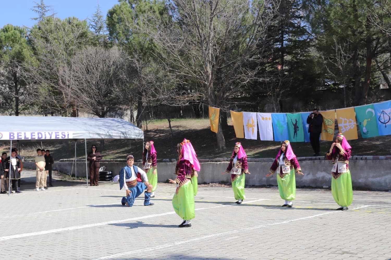 Selendi’de Nevruz coşkusu
Selendi’de Nevruz coşkusu