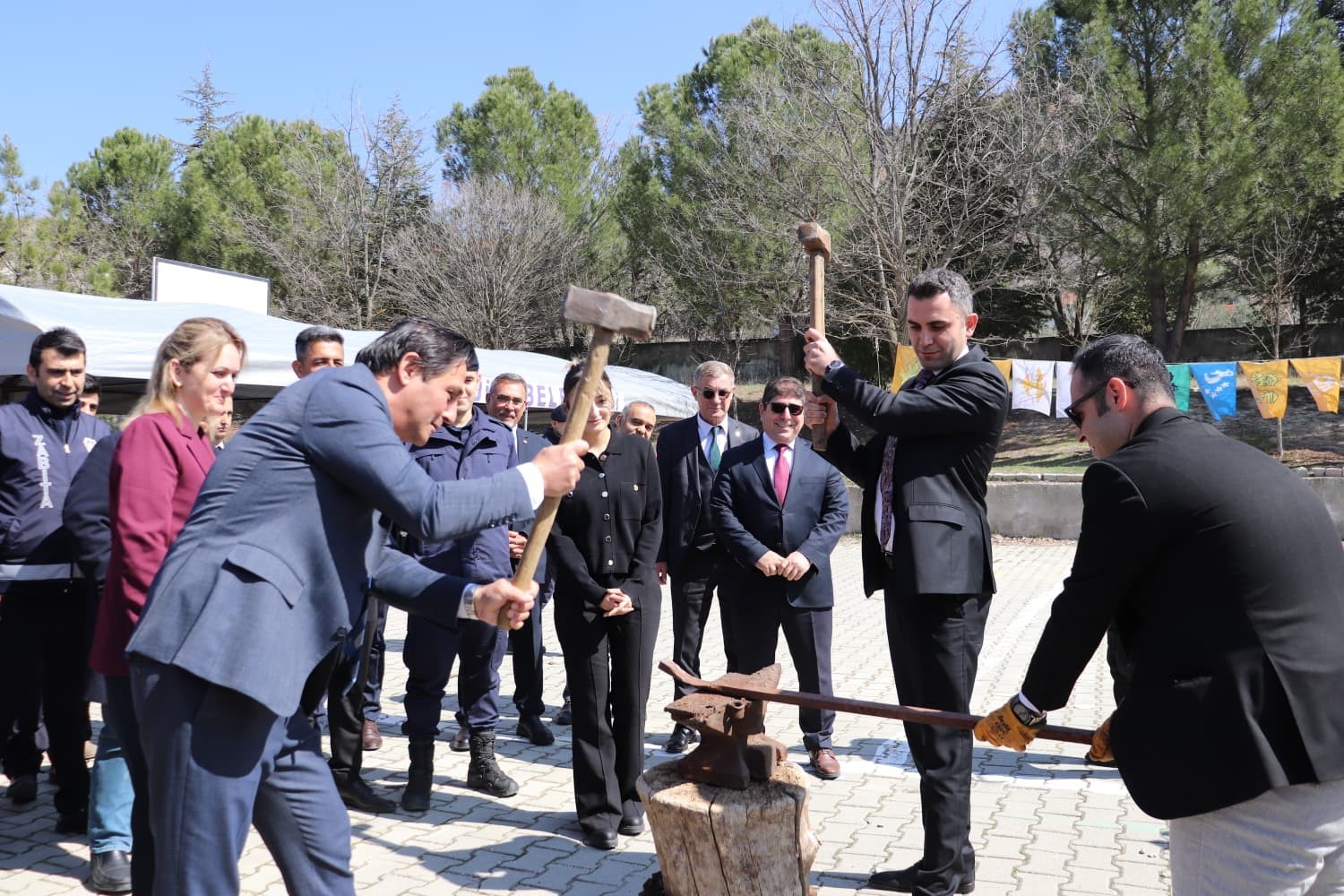Selendi’de Nevruz coşkusu
Selendi’de Nevruz coşkusu