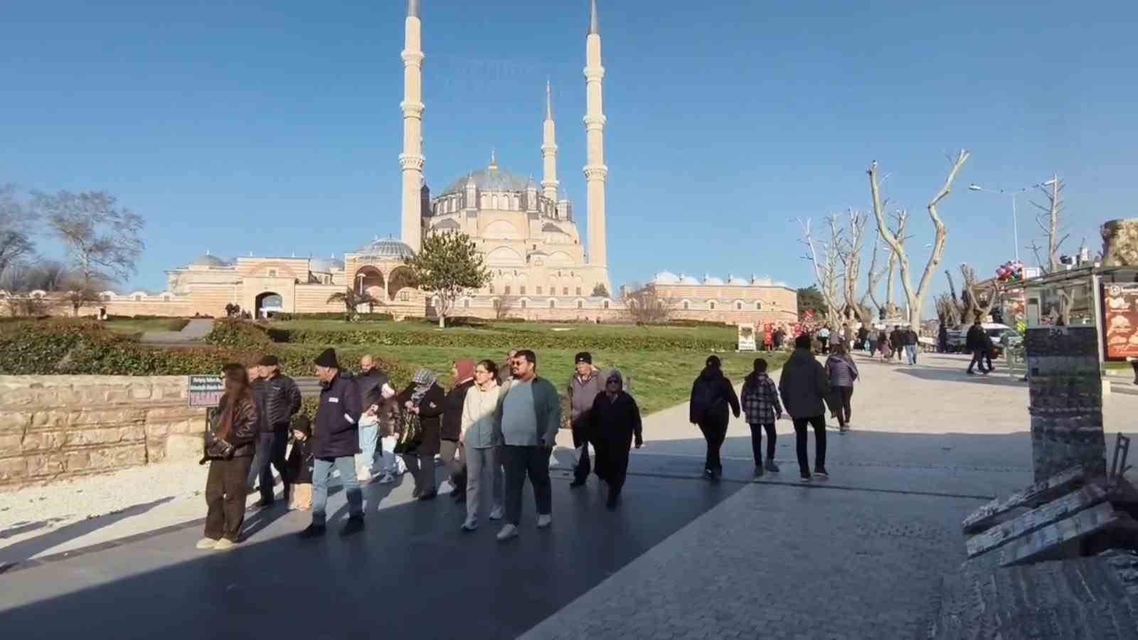 Selimiye yeniden açıldı, Edirne ziyaretçi akınına uğradı
