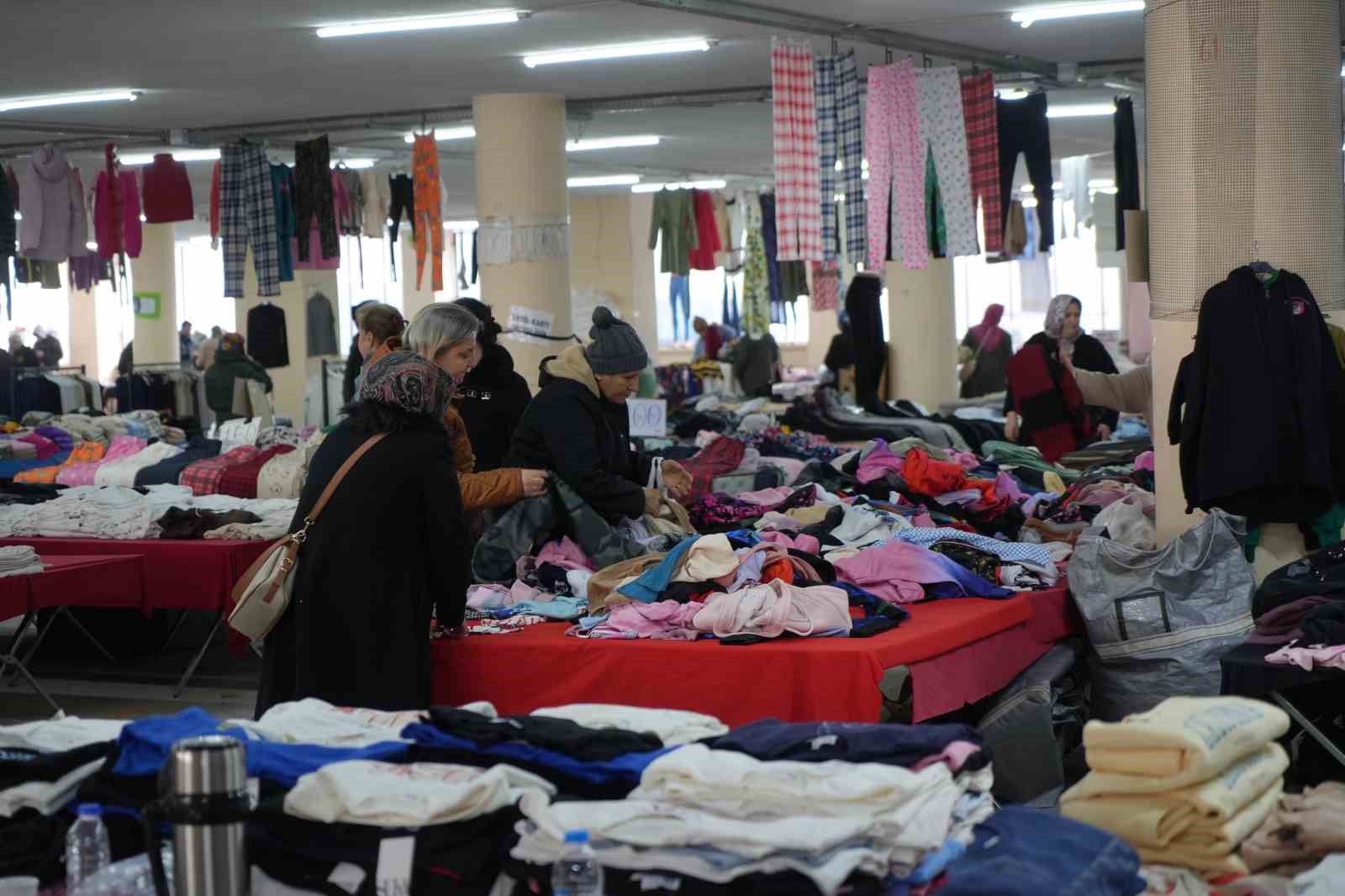 Semt pazarı esnafından ucuzluk çadırlarıyla ilgili çağrı: "5 günden fazla olmamalı"
