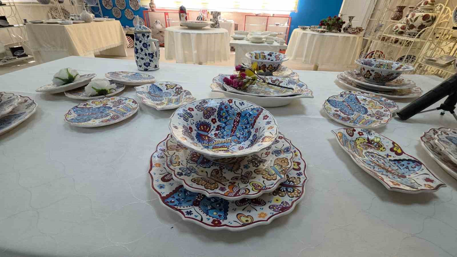 Seramik mühendisi ve sanatçı Arzu Kıvanç, sanatı sağlıklı sofralarla buluşturdu
