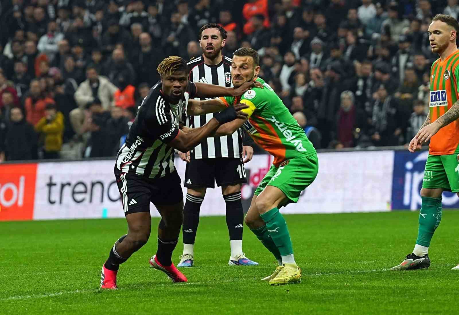 Sergen Yalçın’dan, 11’de 9 değişiklik
