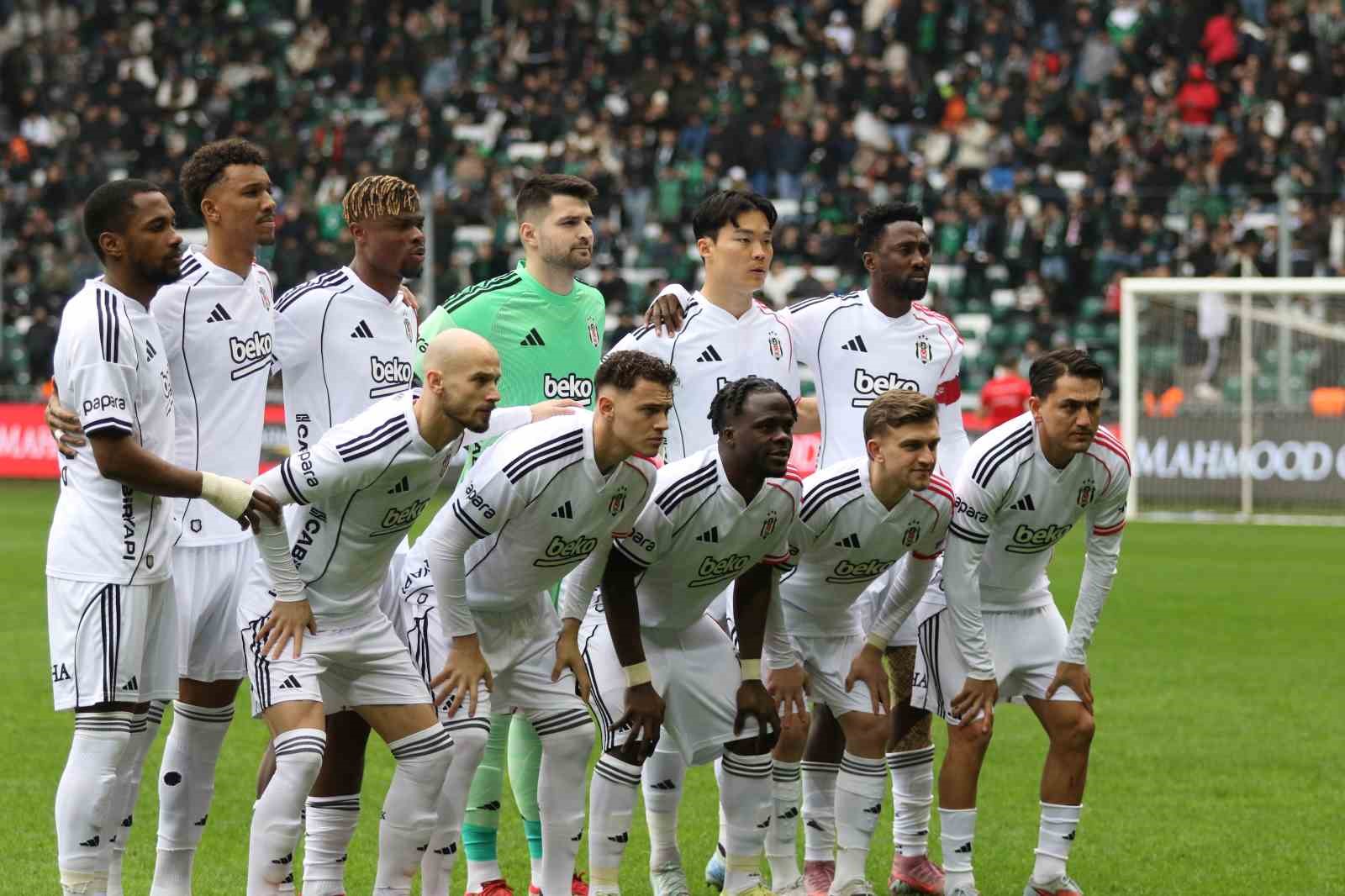 Sergen Yalçın’dan Kocaelispor maçında 2 değişiklik
Sergen Yalçın’dan Kocaelispor maçında 2 değişiklik