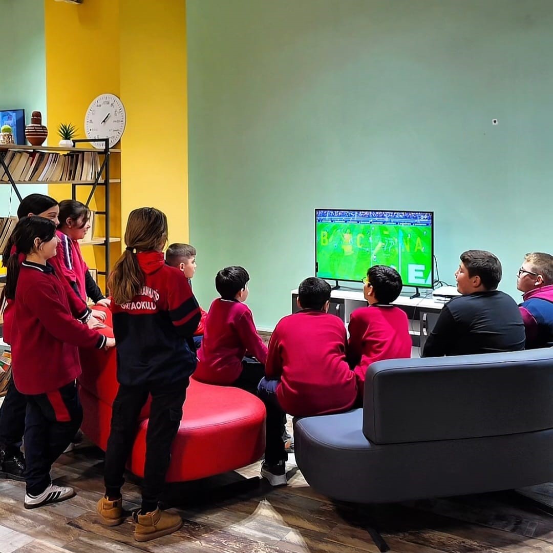 Serinhisar Gençlik Merkezi hizmete girdi
Serinhisar Gençlik Merkezi hizmete girdi