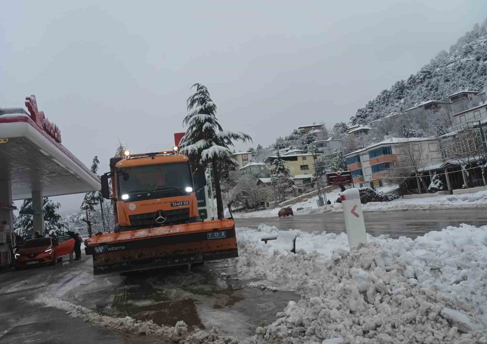 Sertavul Geçidinde ulaşım kontrollü sağlanıyor
