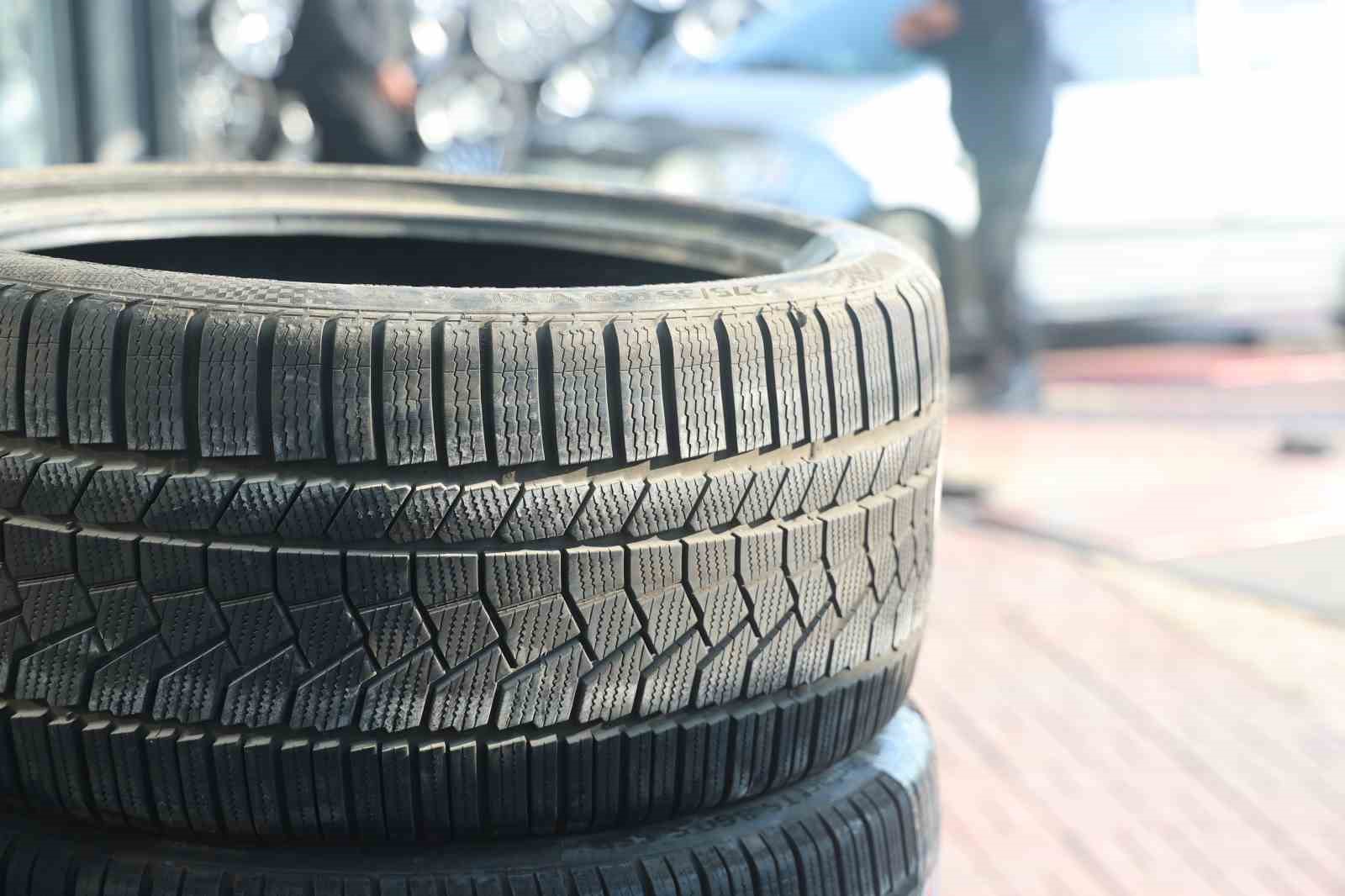 "Sertleşen lastik yol tutmaz" uyarısını dikkate alın
"Sertleşen lastik yol tutmaz" uyarısını dikkate alın