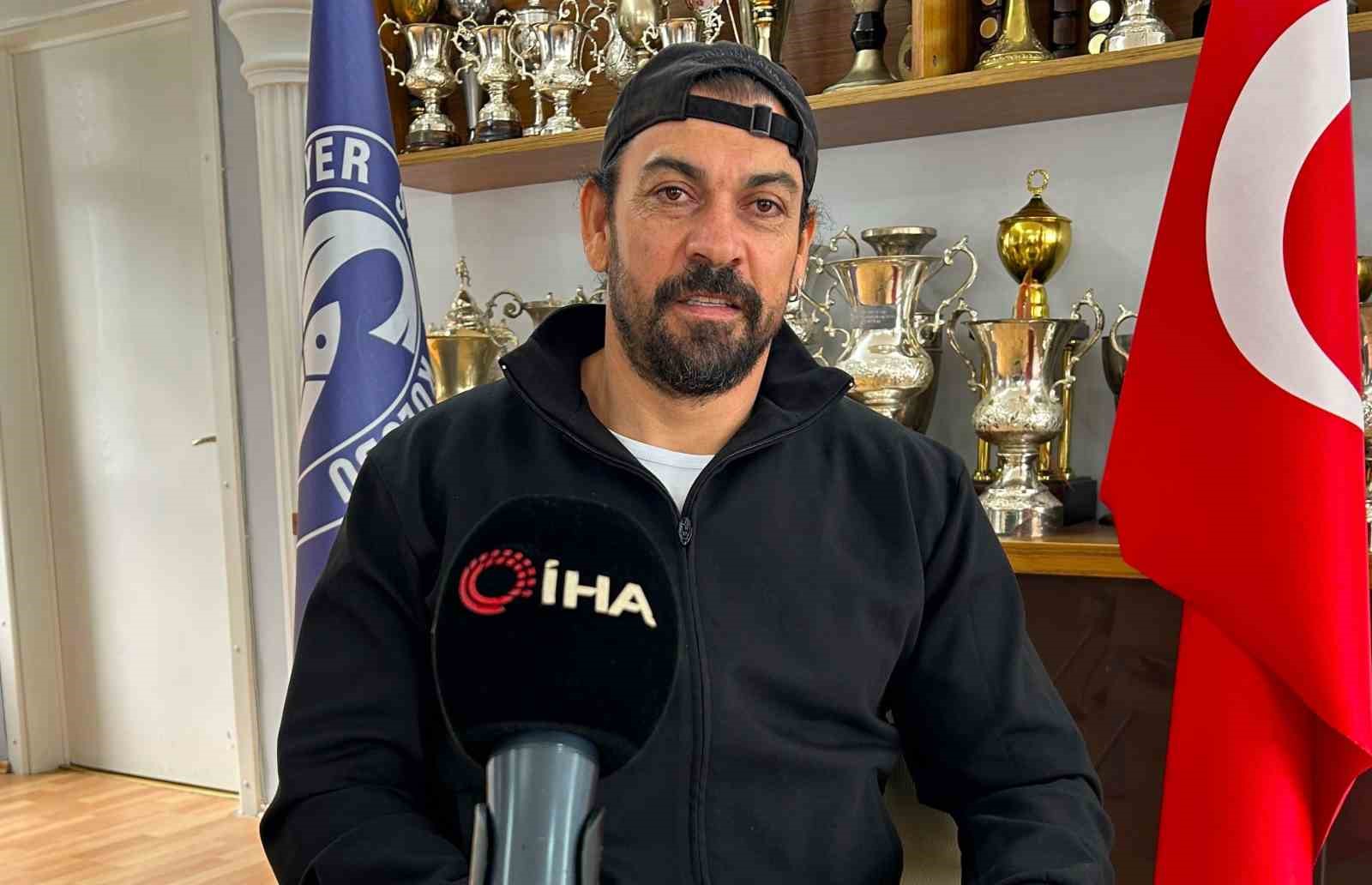 Servet Çetin: "Takıma birkaç oyuncu katmamız lazım yoksa büyük sıkıntı yaşayacağız"
