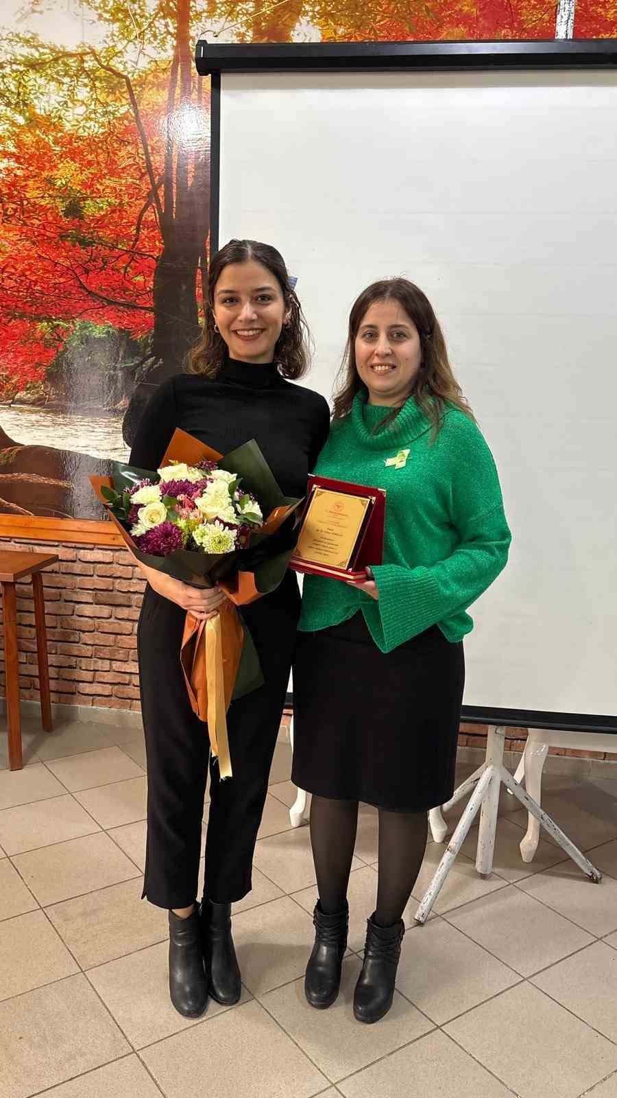 Serviks kanserine karşı farkındalık eğitimi
