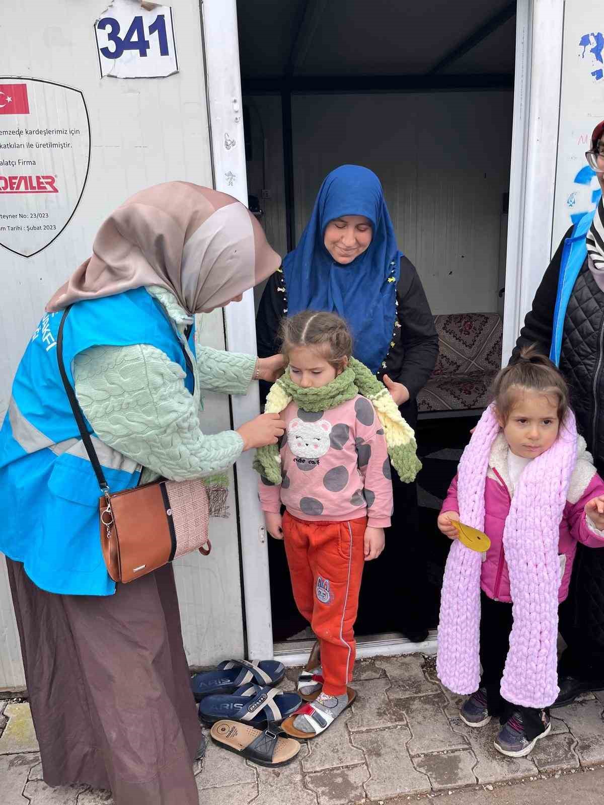 Sevgi ilmekleri Nurdağı’ndaki çocuklara ulaştı
