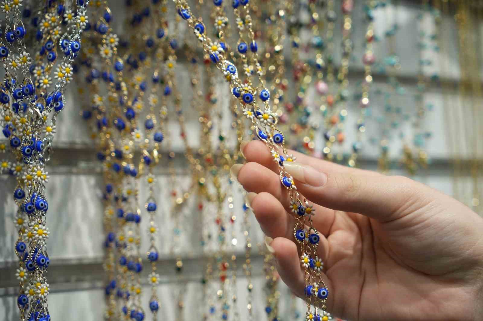 Sevgililer Günü esnafa yaradı: Satışlar 2 katına çıktı
