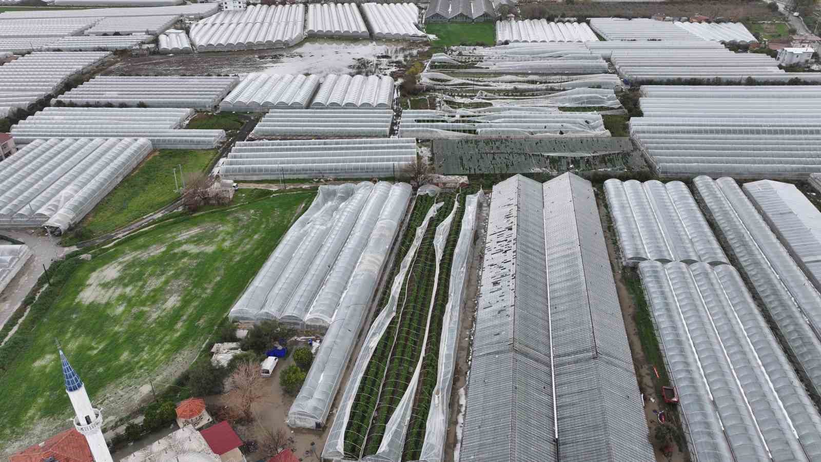 Seydikemer’de hortum, fırtına ve dolu seraları vurdu
