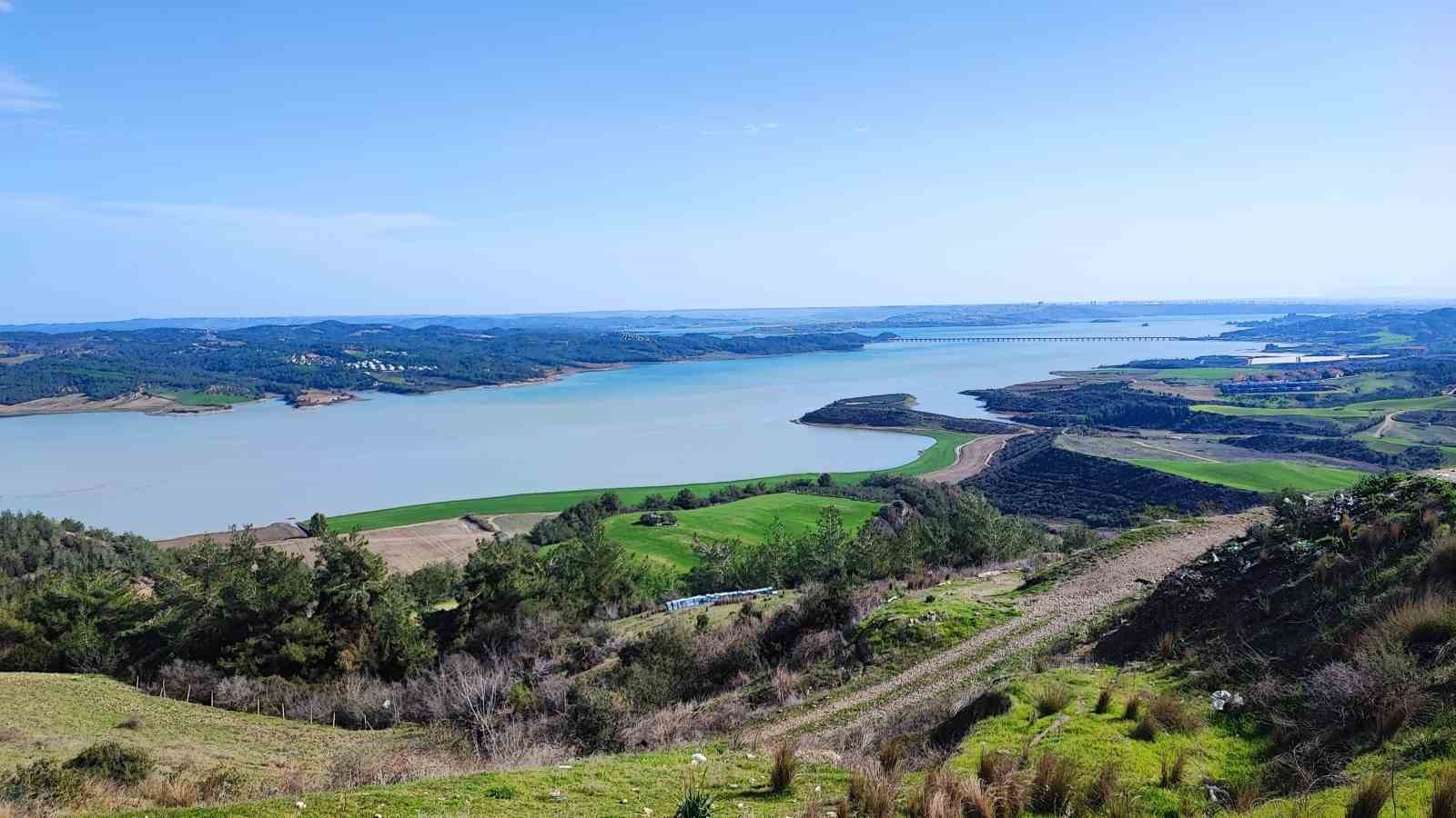Seyhan Baraj Gölü’ndeki kuraklık ve sonrası dron ile görüntülendi
