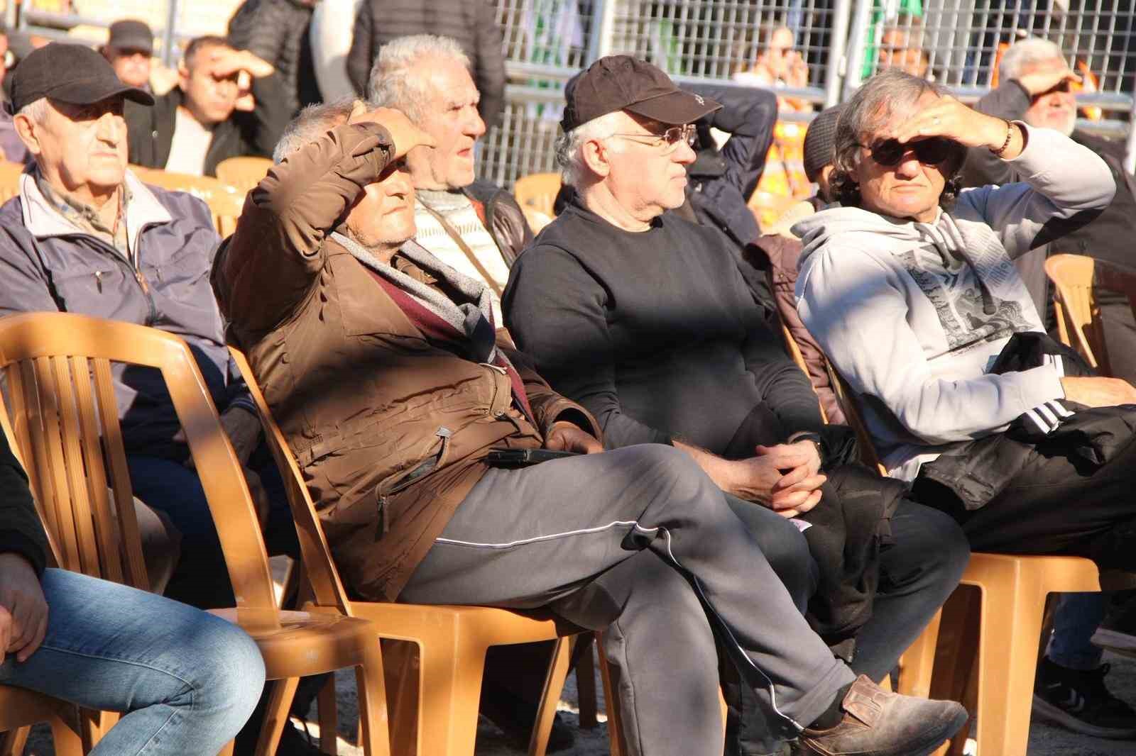 Seyirci yasağı taraftarı durduramadı
