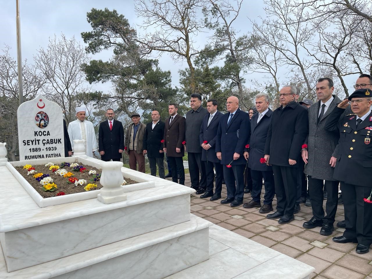 Seyit Onbaşı kabri başında anıldı
