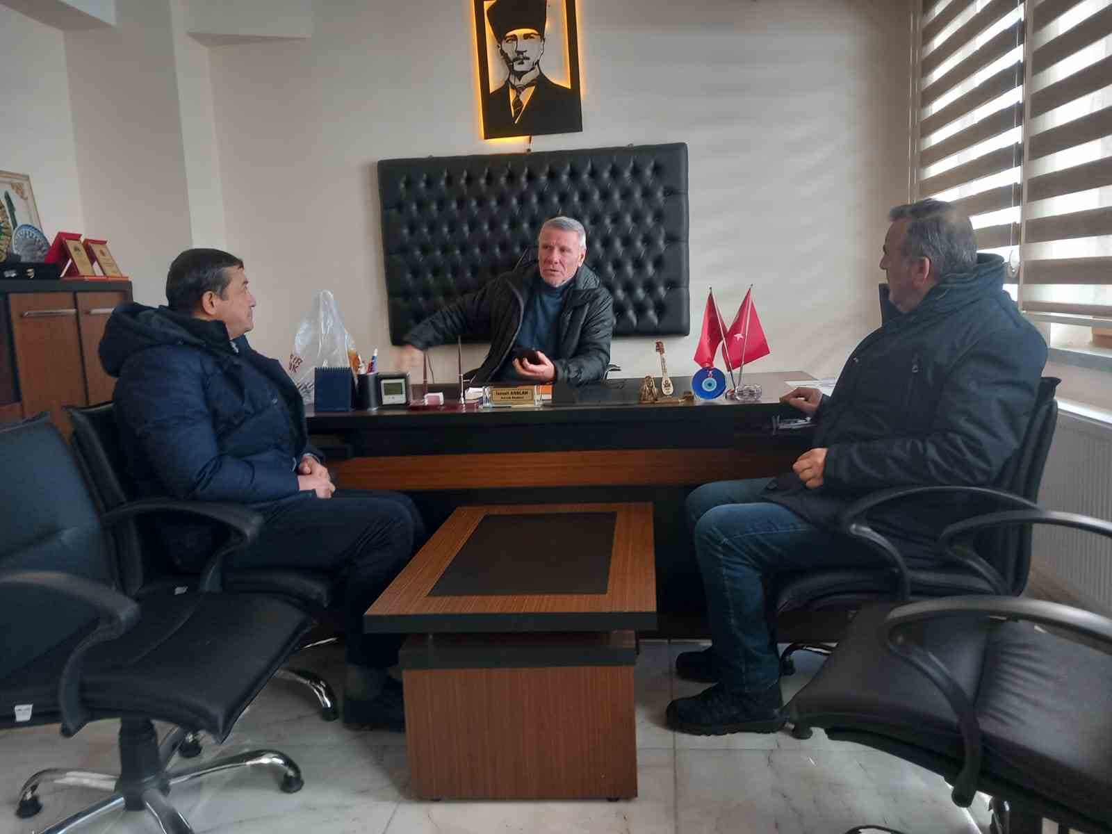 Seyitgazililer Derneği’nden Sivrihisarlılar Derneği’ne ziyaret
