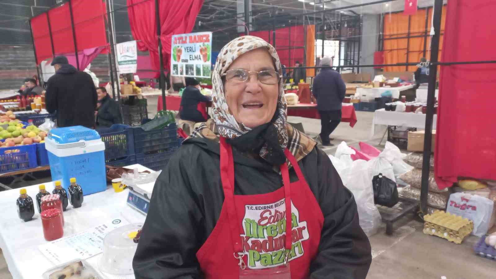 Sıcak lezzetler soğuğa meydan okuyor
Sıcak lezzetler soğuğa meydan okuyor