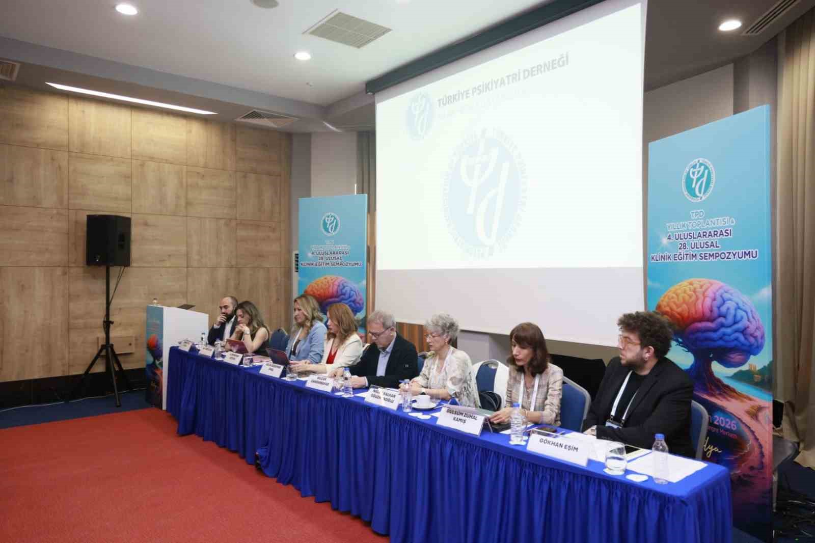 Şiddetin görünür hale gelip normalleşmesi çocuk ve gençleri olumsuz etkiliyor
