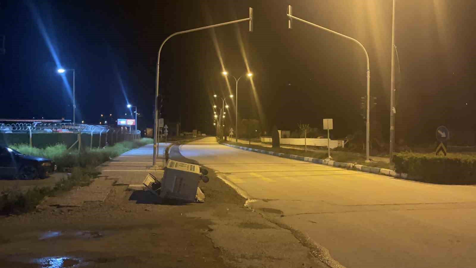 Şiddetli fırtına Osmaniye’yi vurdu: Güneş enerjileri yerinden söktü
