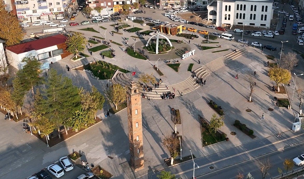 Siirt Kent Meydanı yenileniyor
