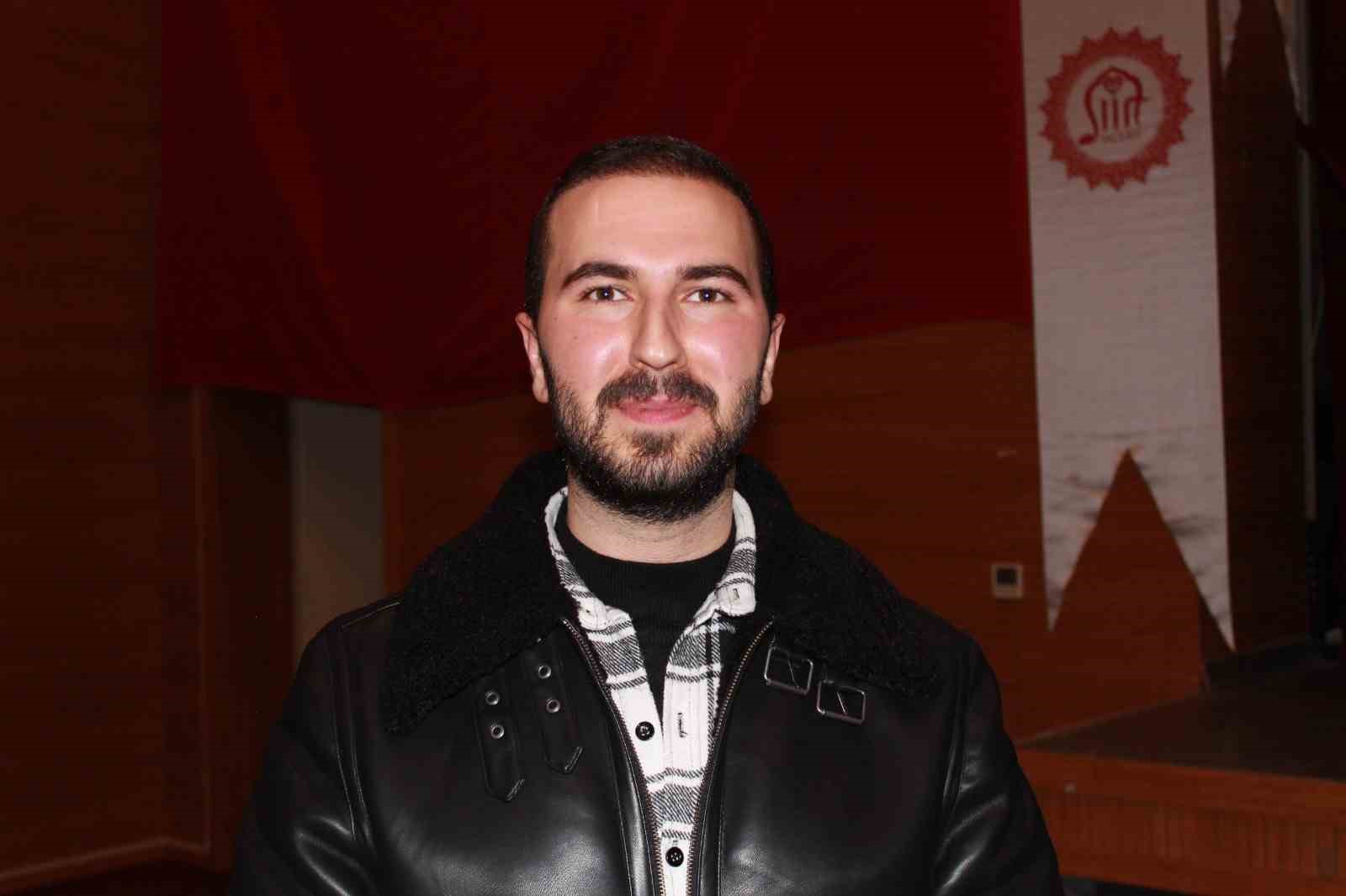 Siirt’e yeni atanan öğretmenlere sıra gecesi düzenlendi
Siirt’e yeni atanan öğretmenlere sıra gecesi düzenlendi