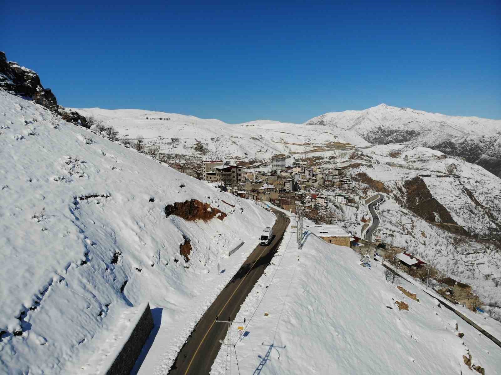 Siirt’in tek kadın ambulans şoförü zorlu coğrafyada hayat kurtarıyor
