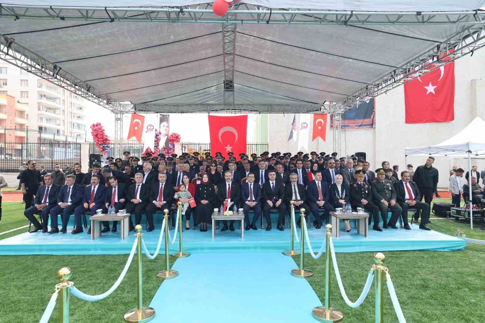 Siirt’te 23 Nisan coşkuyla kutlandı
