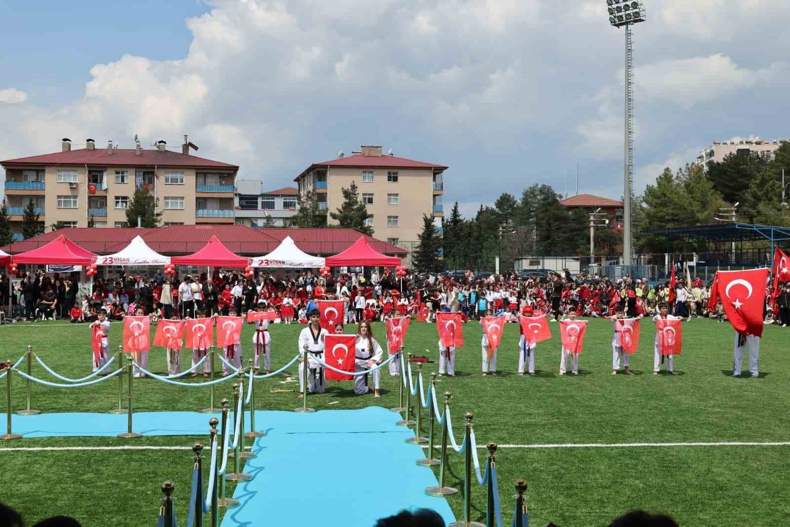 Siirt’te 23 Nisan coşkuyla kutlandı
