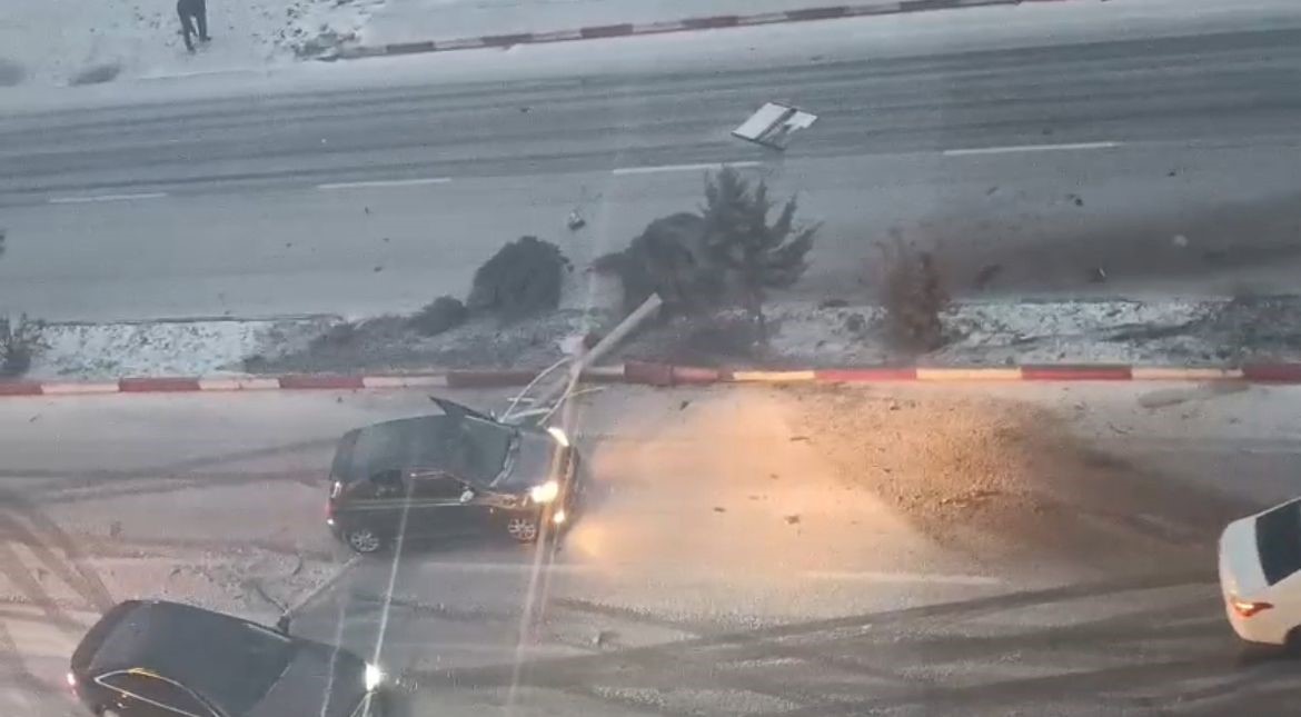 Siirt’te 6 araçlı zincirleme kaza
