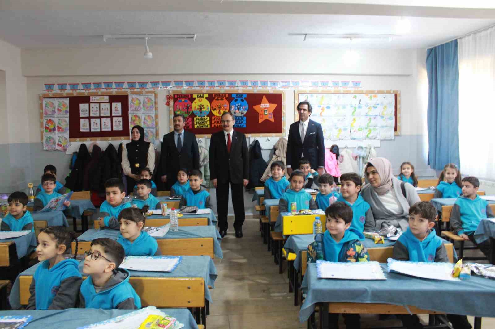 Siirt’te 90 bin 552 öğrenci karne heyecanı yaşadı
