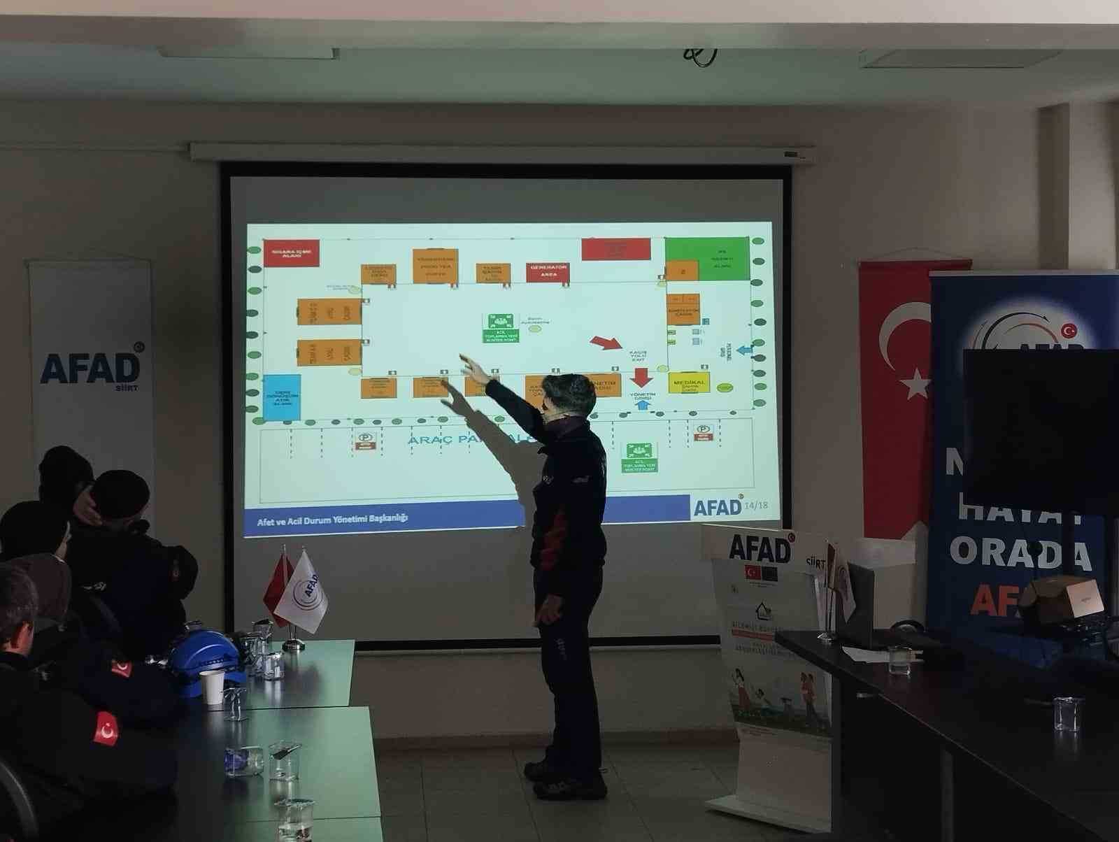 Siirt’te afetlere hazırlık için teorik ve saha akreditasyon eğitimi
