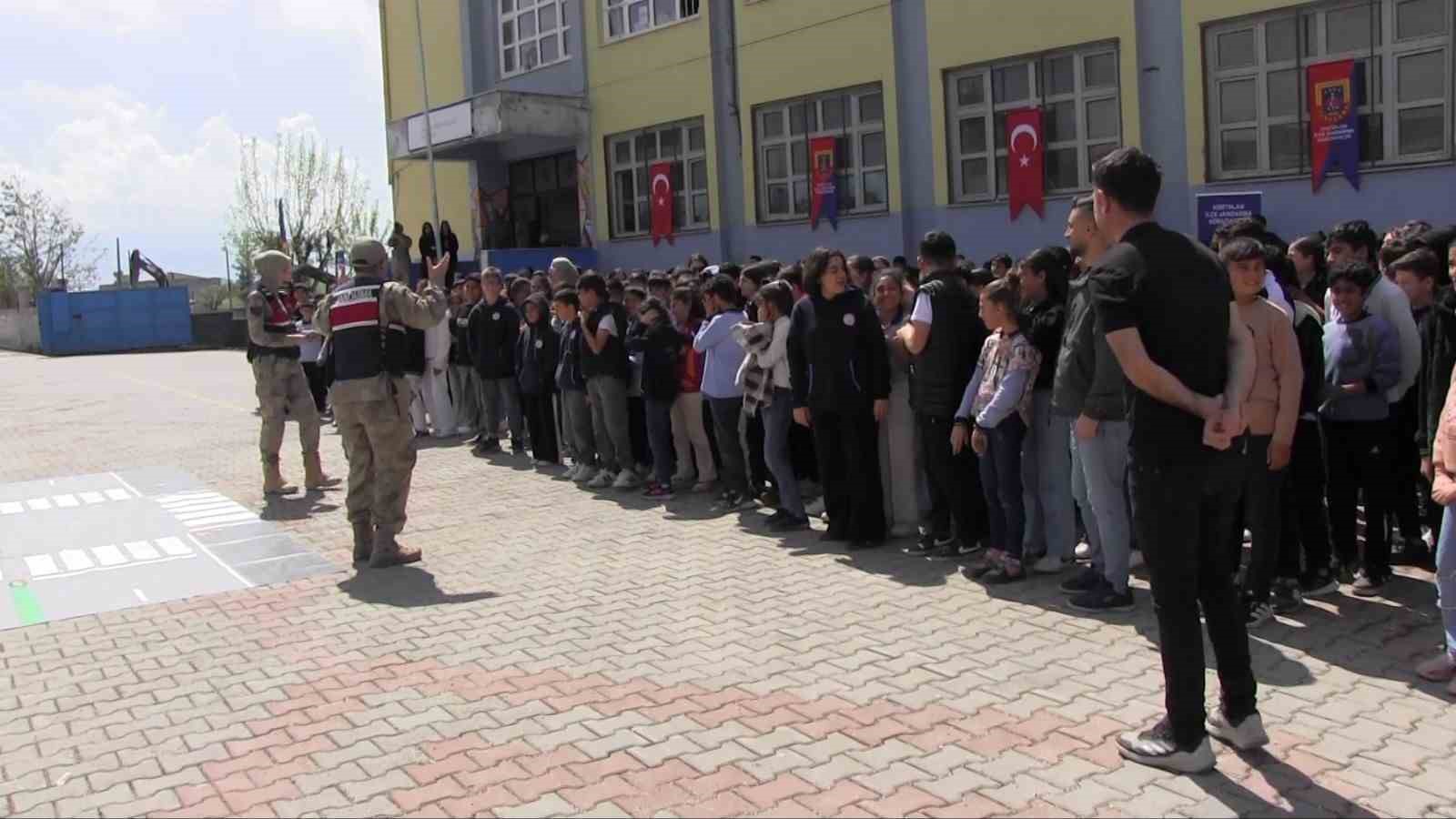 Siirt’te "Çocuk Gelişsin Dünya Değişsin" Projesi
