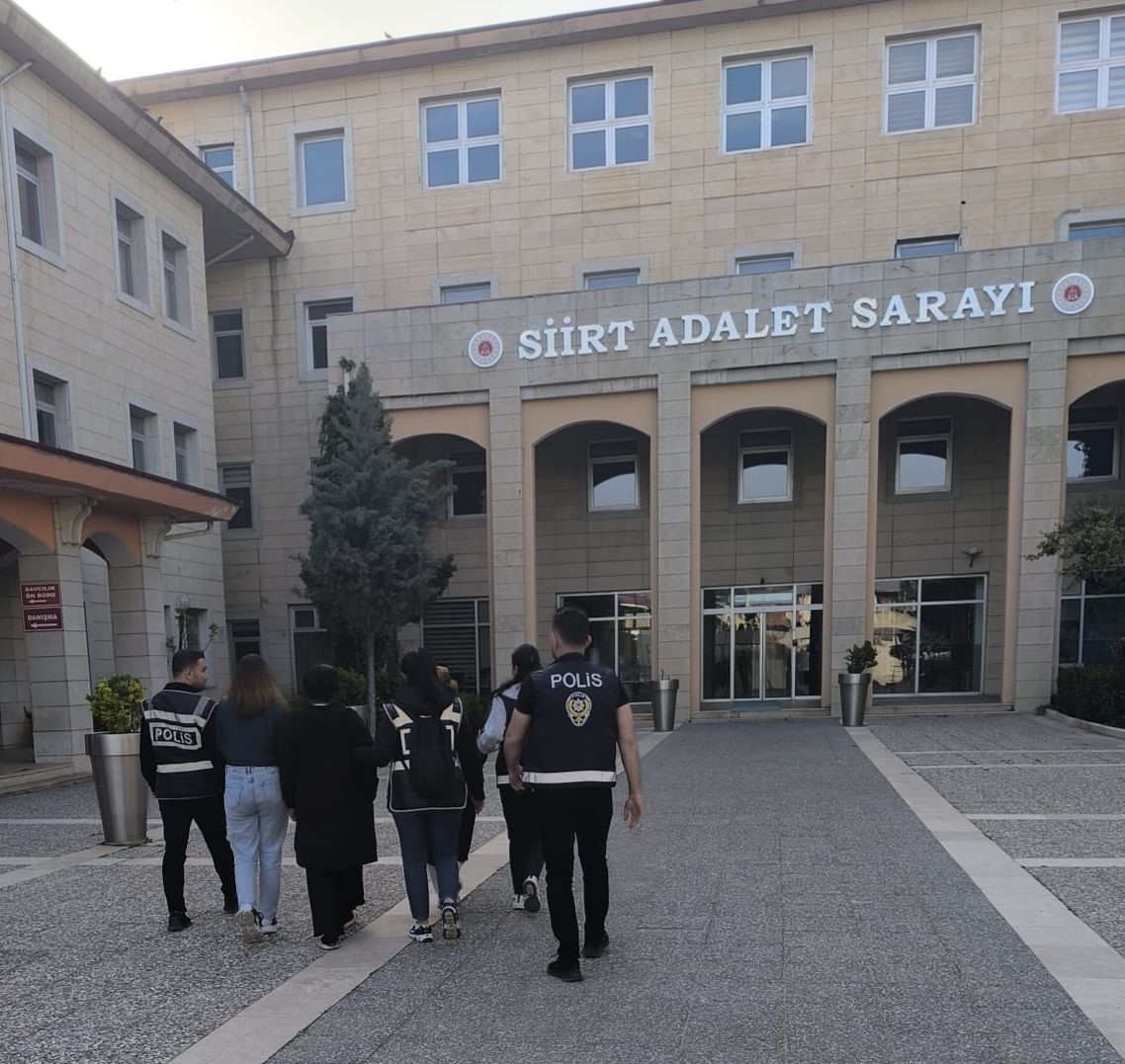 Siirt’te hırsızlık girişiminde bulunan 3 kadın tutuklandı
