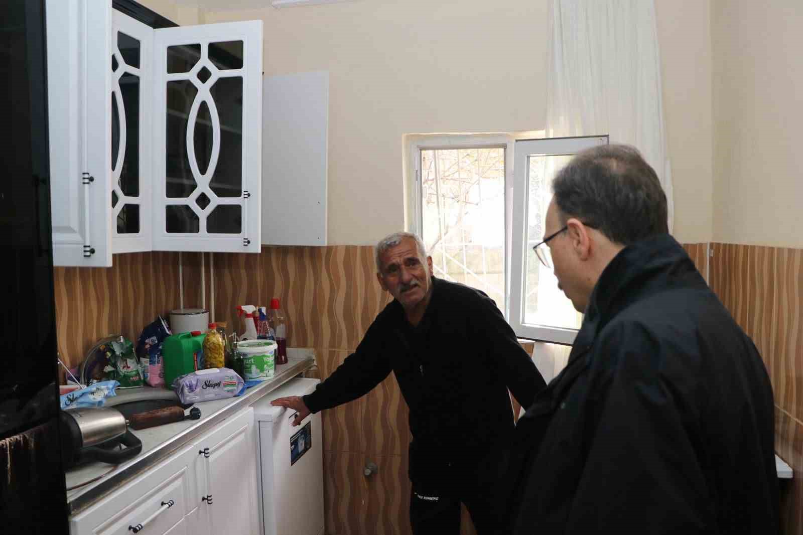 Siirt’te sel nedeni ile Kezer Köprüsü zarar gördü
