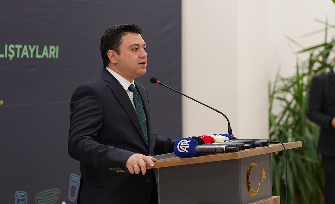 Siirt’te ’Sıfır Atık’ çalıştayı düzenlendi
Siirt’te ’Sıfır Atık’ çalıştayı düzenlendi