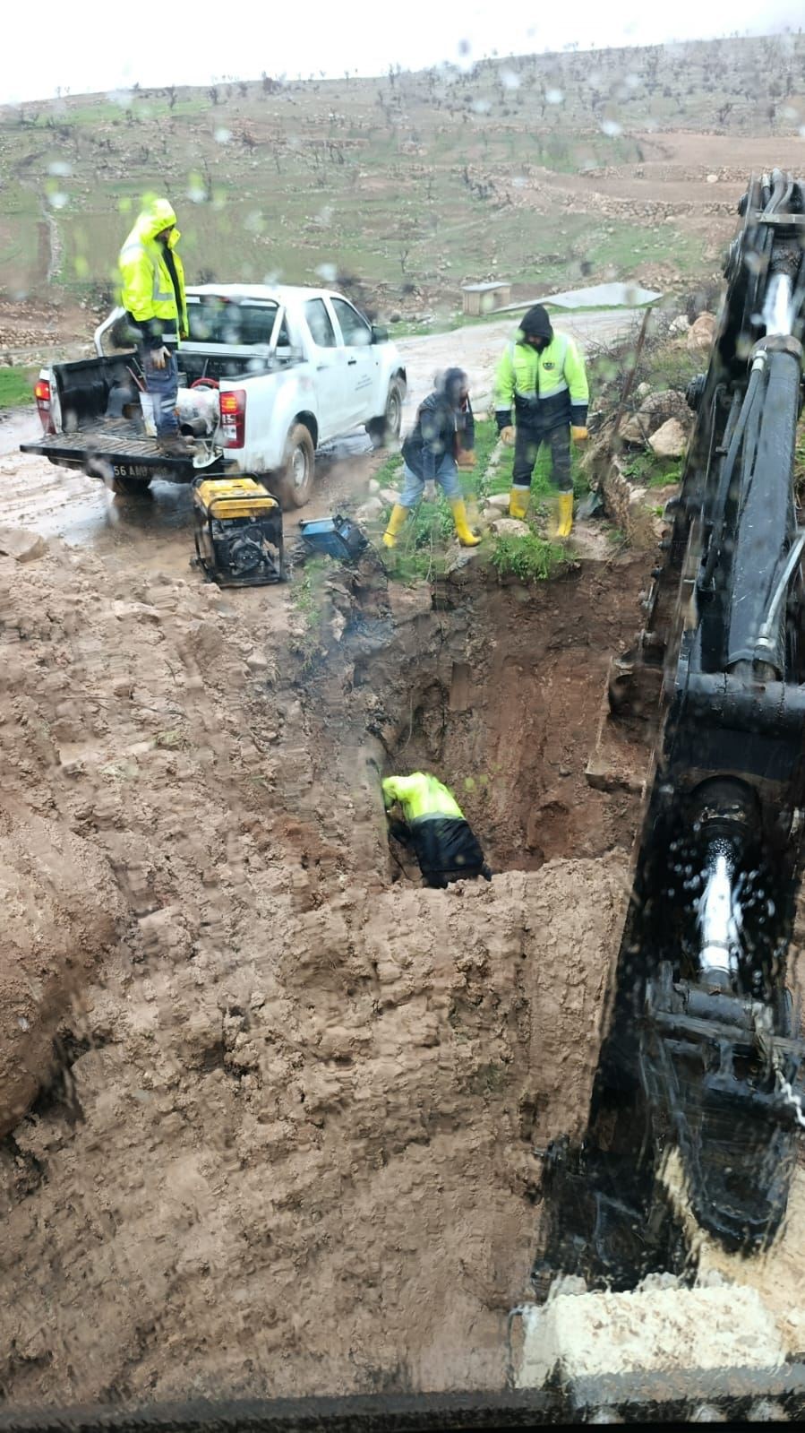 Siirt’te yağış sonrası yoğun mesai
