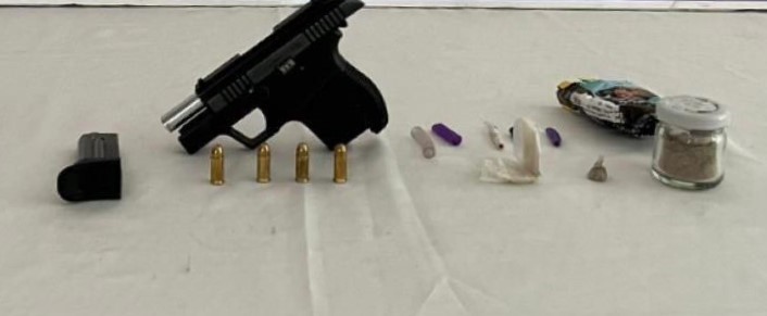 Silah çekmeye çalıştığı jandarmanın dikkati faciayı önledi
