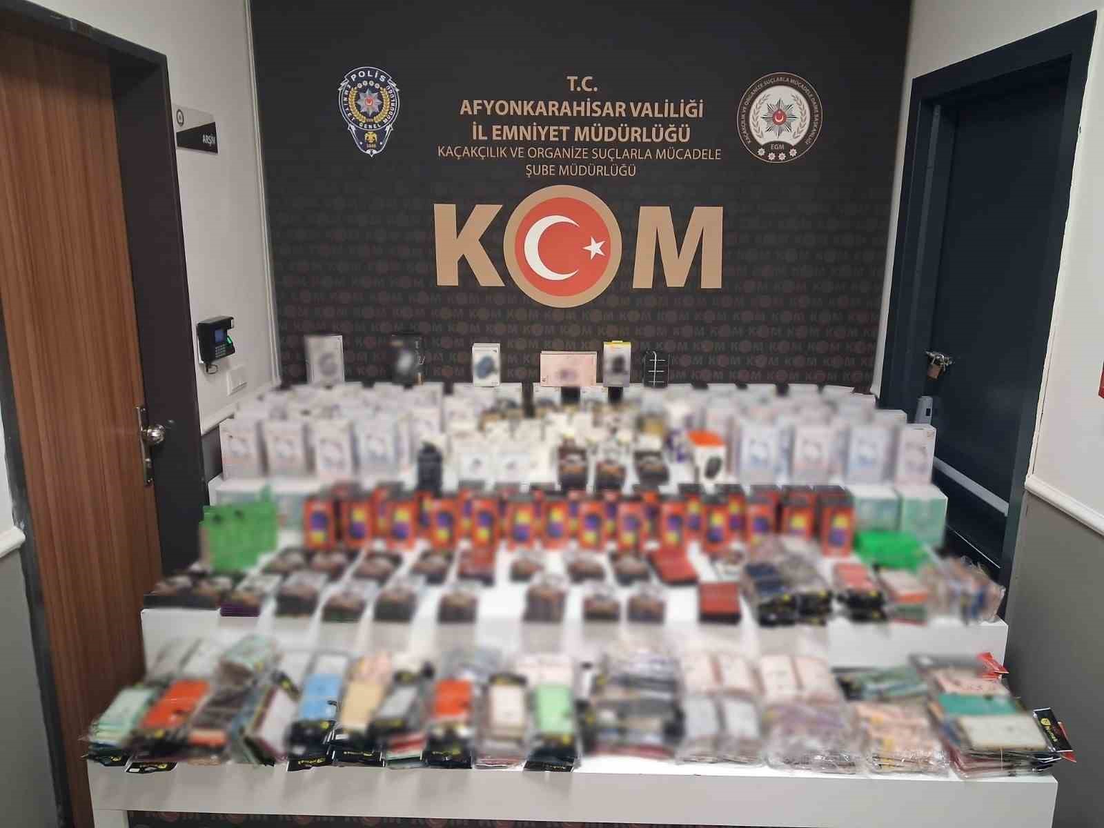 Silah ve elektronik ürünlerle yakalanan bir kişi tutuklandı
