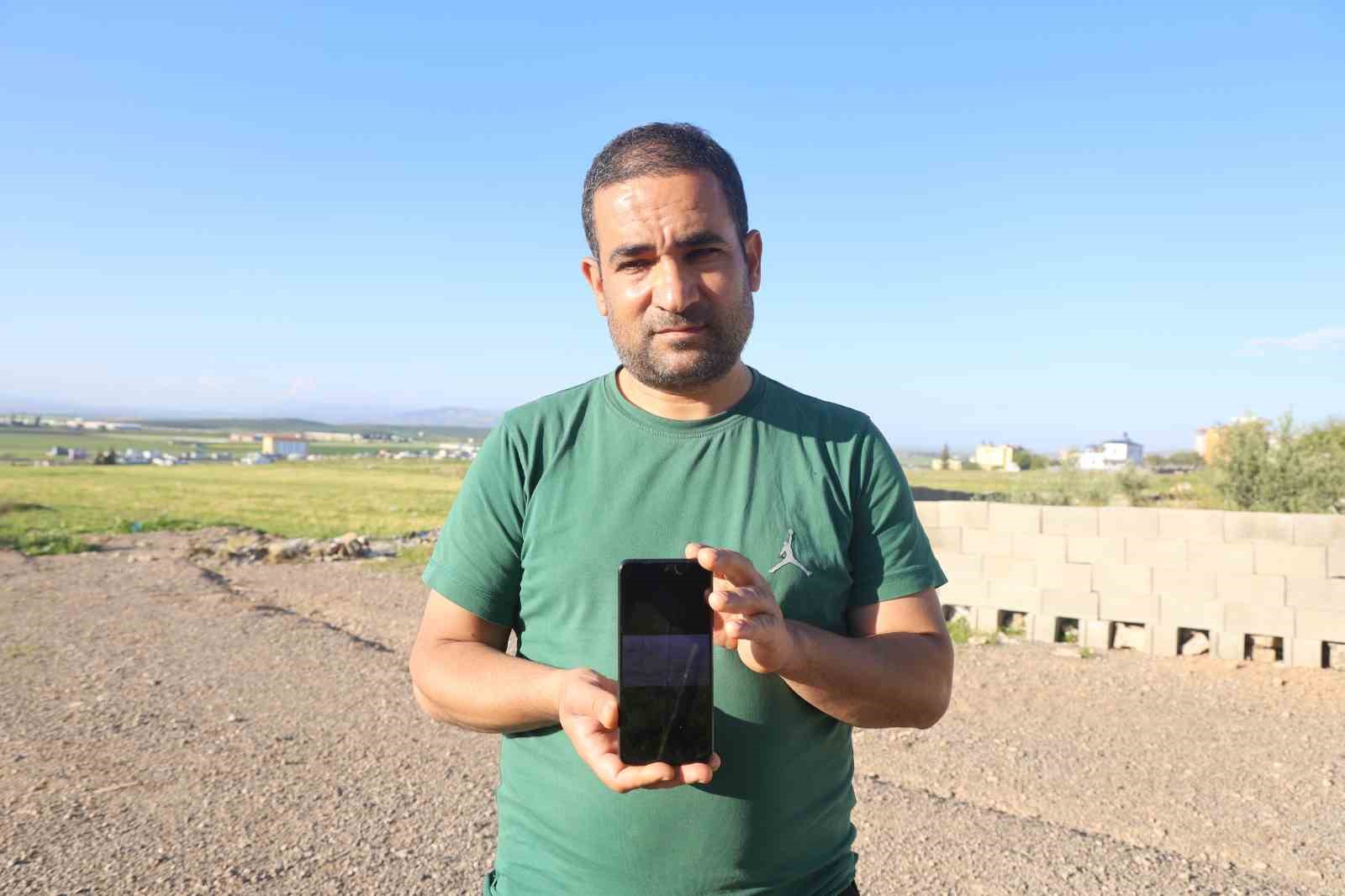 Silahla çevreye defalarca ateş eden 3 çocuğun hayrete düşüren anları kamerada
