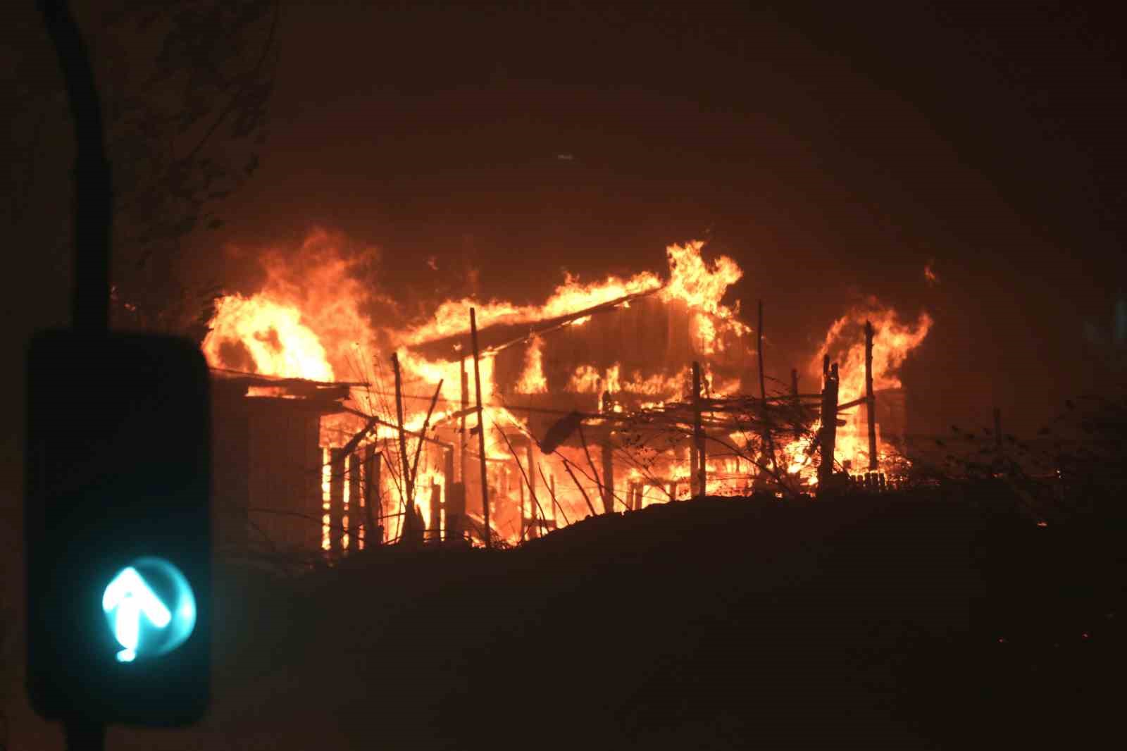 Şili’de orman yangını: 18 öü
